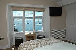The Britannia Coaching Inn 阿伯蒂费 外观 照片