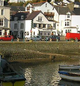 The Britannia Coaching Inn 阿伯蒂费 外观 照片